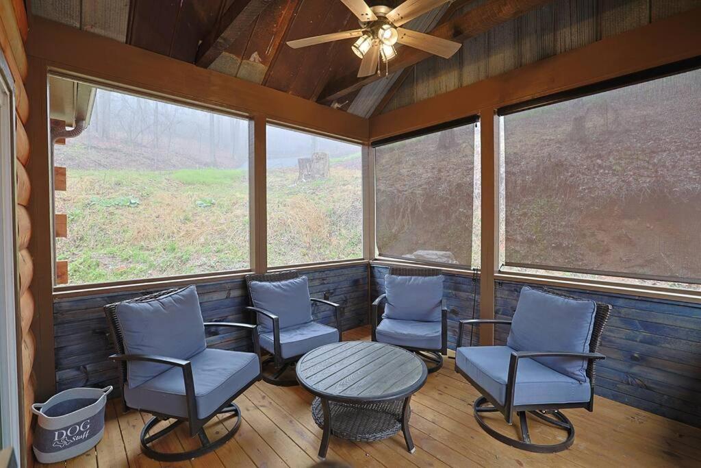 Rustic Modern Cabin With Hot Tub Near Rafting And Great Smokey Mountains Bryson City Extérieur photo